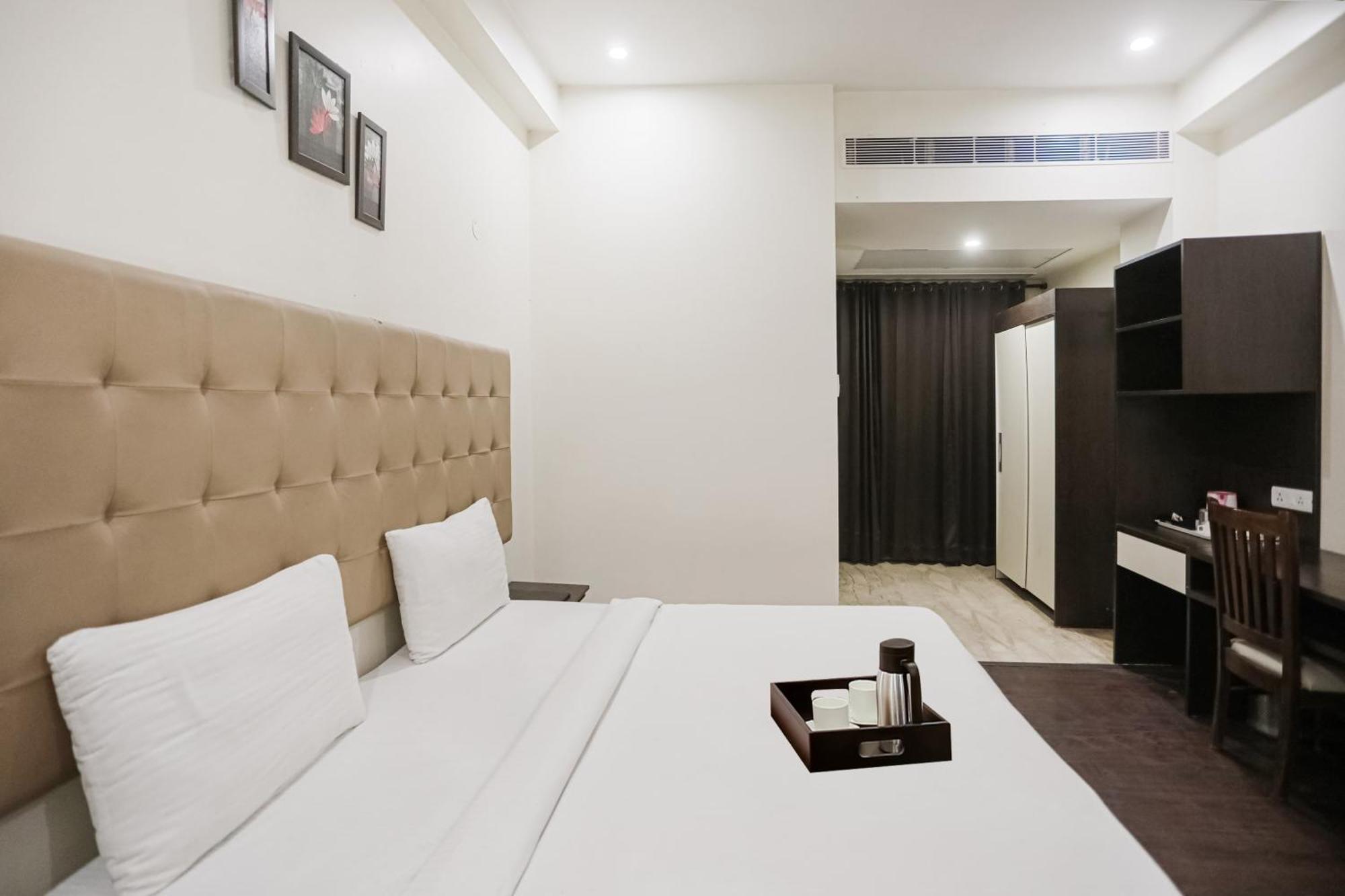 Townhouse The Amv Hotel Gurgaon Eksteriør billede